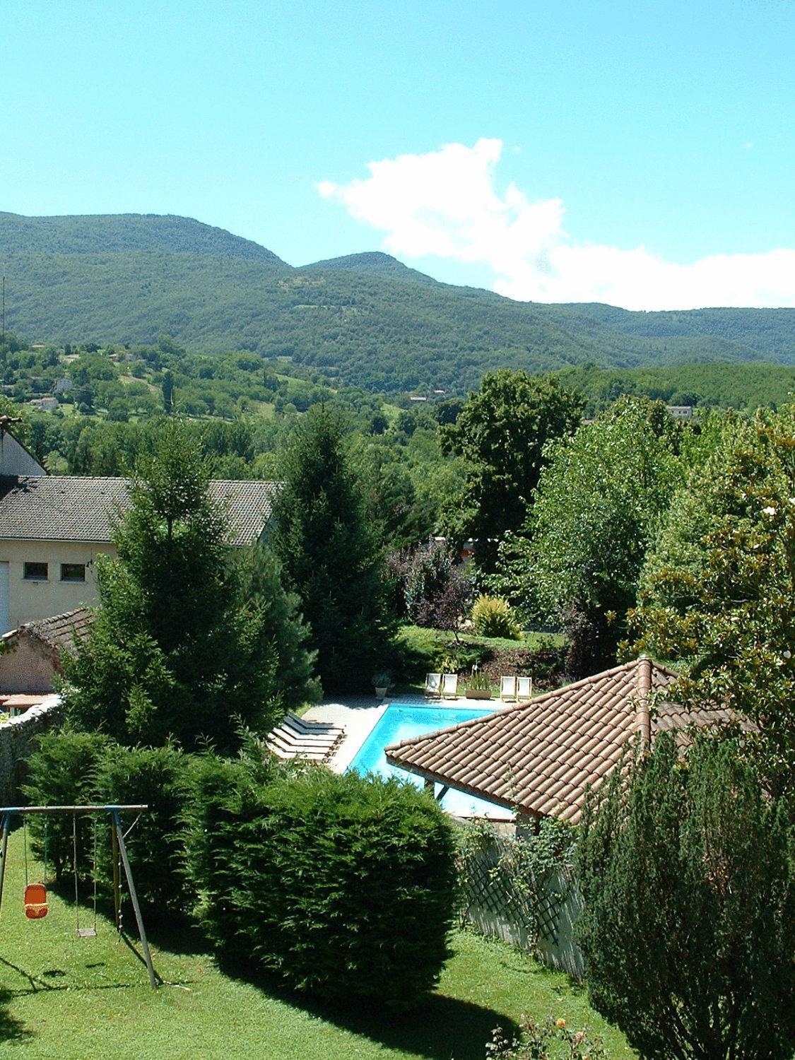 Logis Hotel Restaurant Le Castel Fleuri Saint-Jean-en-Royans Exteriör bild