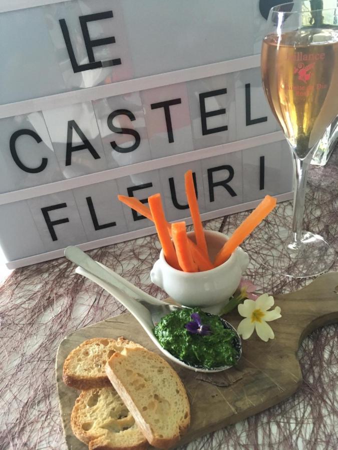Logis Hotel Restaurant Le Castel Fleuri Saint-Jean-en-Royans Exteriör bild